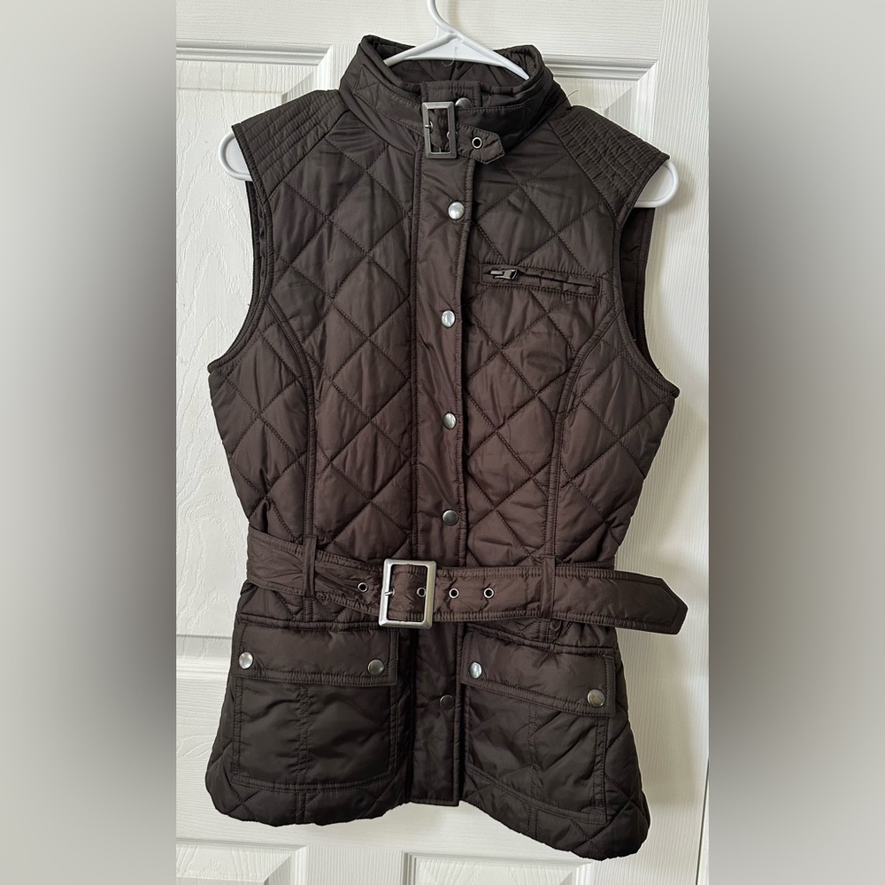 Banana Republic diamond-quilted vest size small
